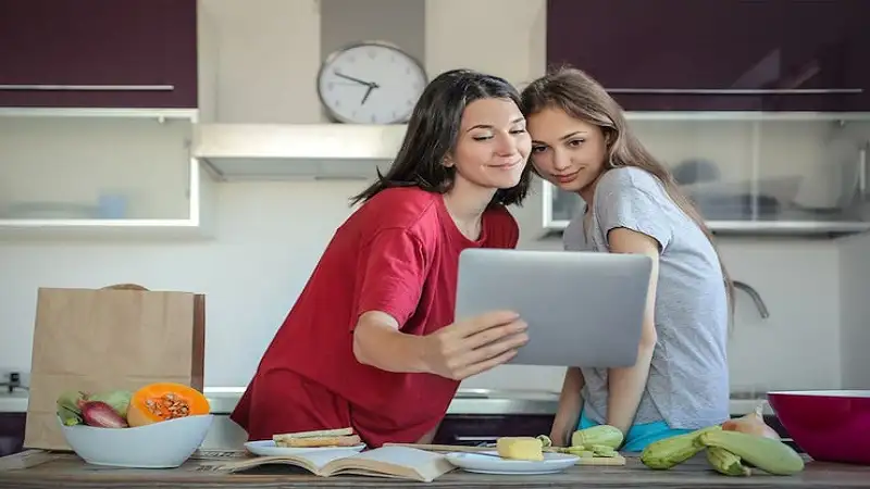 The digital spring clean: Why every busy mum needs reliable online storage